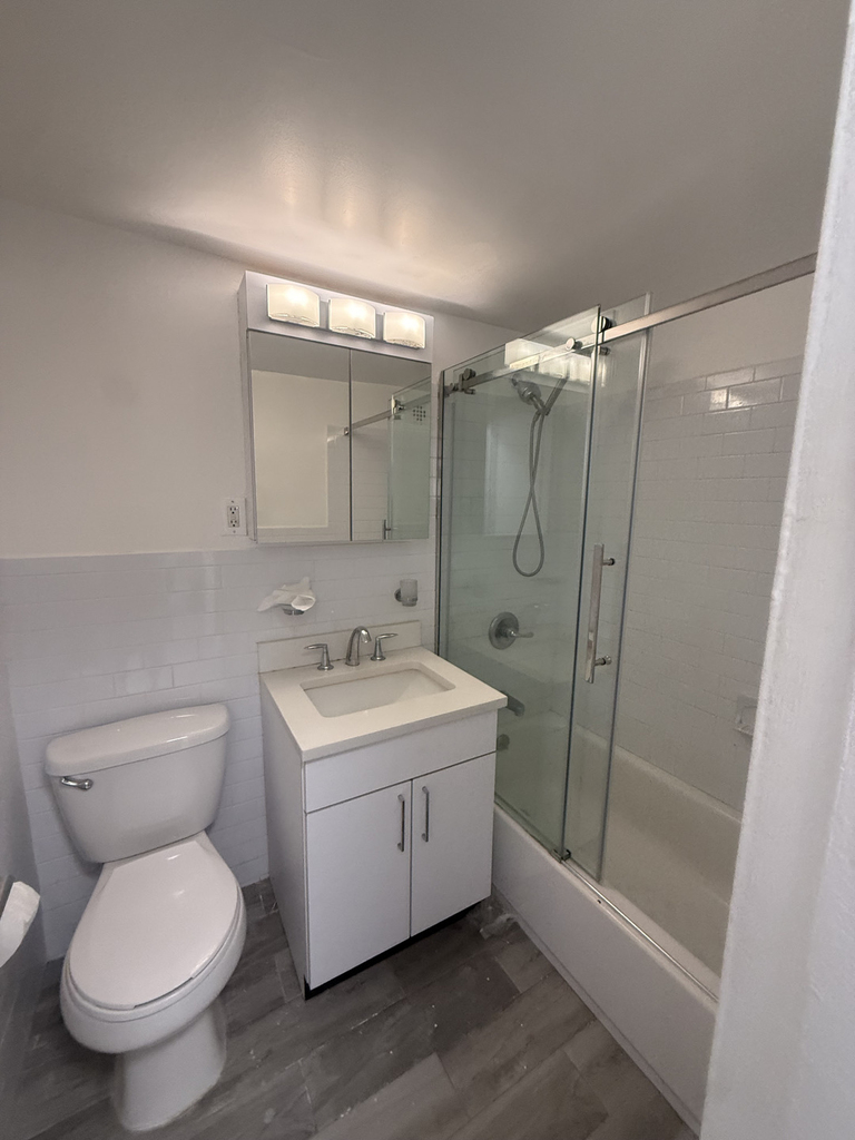 240 East 82nd Street - Photo 12