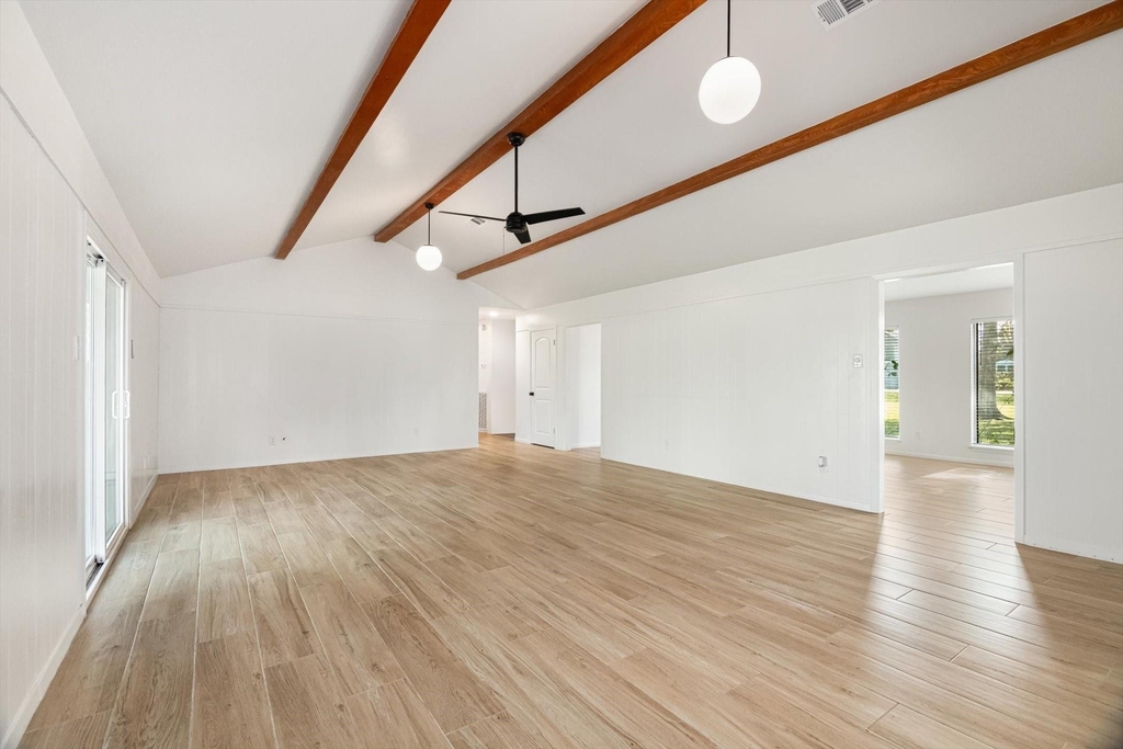 416 Southern Oaks Drive - Photo 2