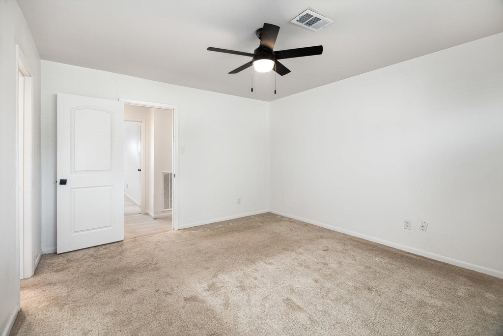 416 Southern Oaks Drive - Photo 11