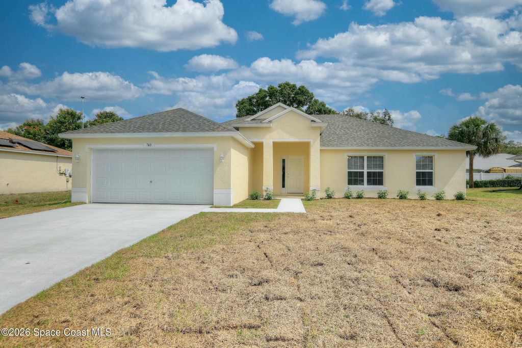 743 Breakwater Terrace - Photo 0