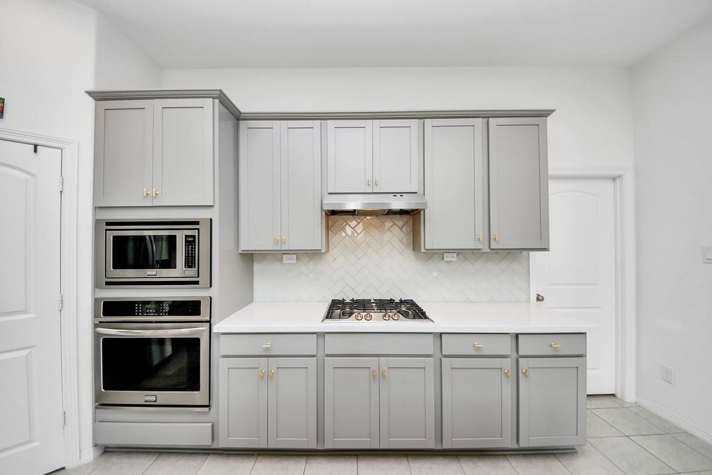 2210 Captain Davis Drive - Photo 6