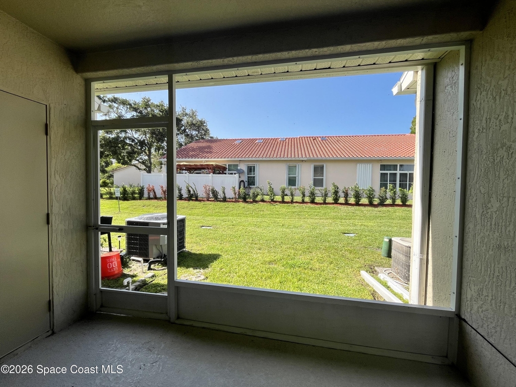 1306 Hampton Park Lane - Photo 10