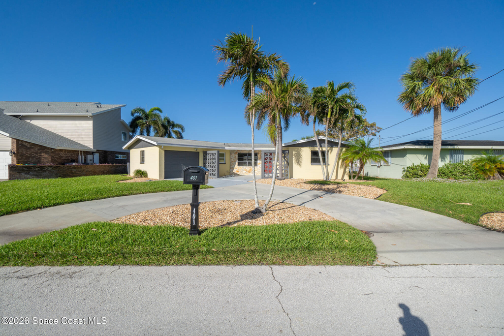 401 Milford Point Drive - Photo 0