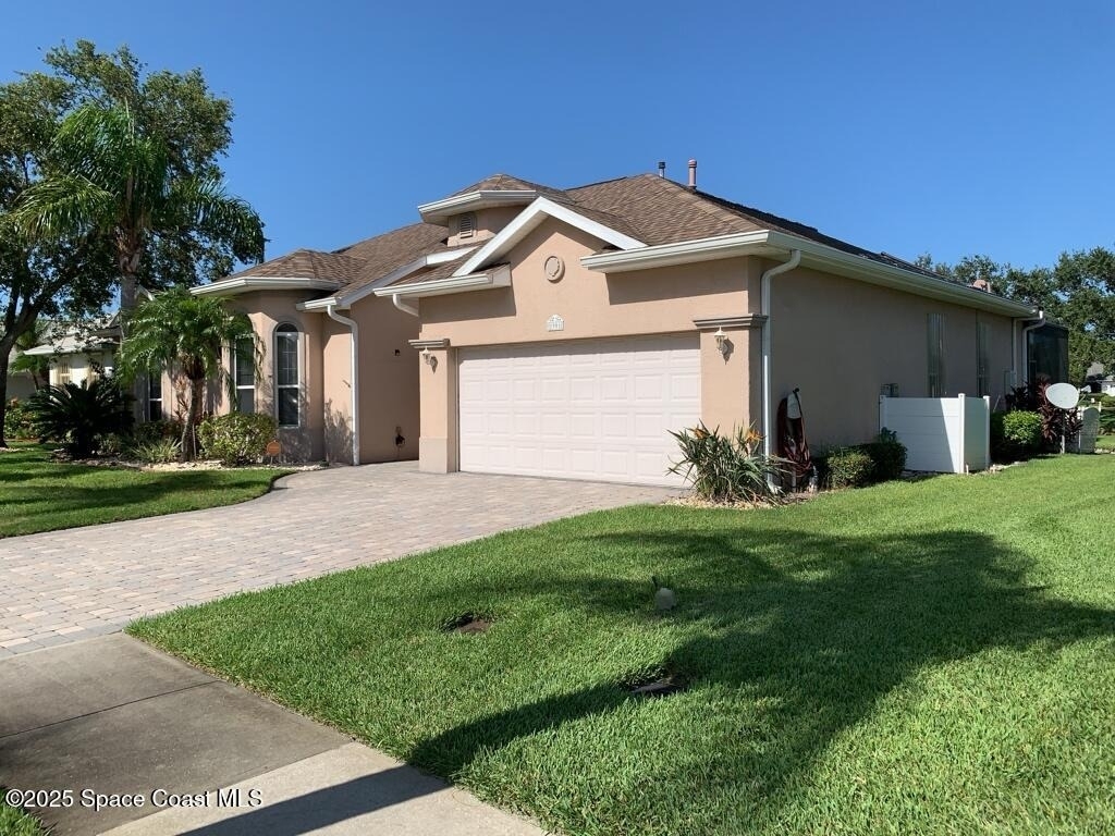1901 Thesy Drive - Photo 2