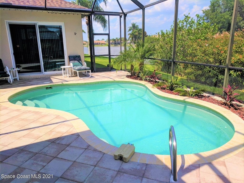 1901 Thesy Drive - Photo 6