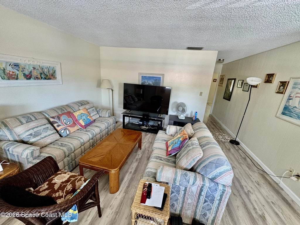 140 Aquarius Way - Photo 5