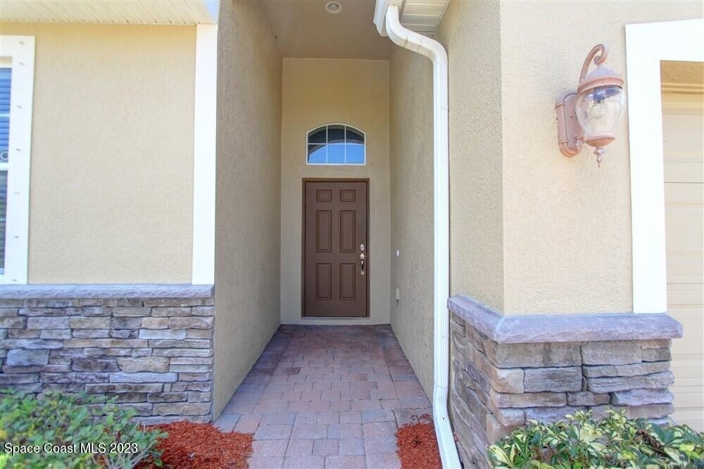 5834 Trieda Drive - Photo 2