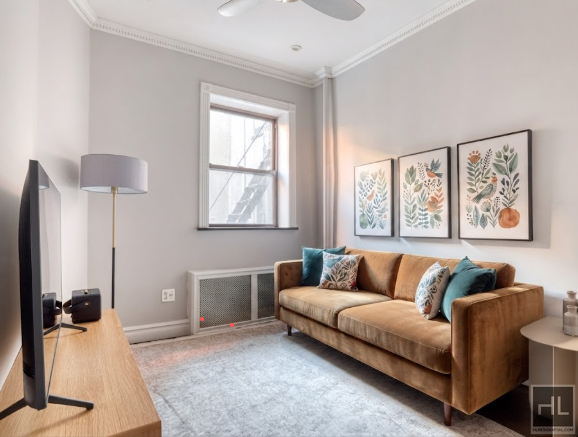 1 Avenue - Photo 1