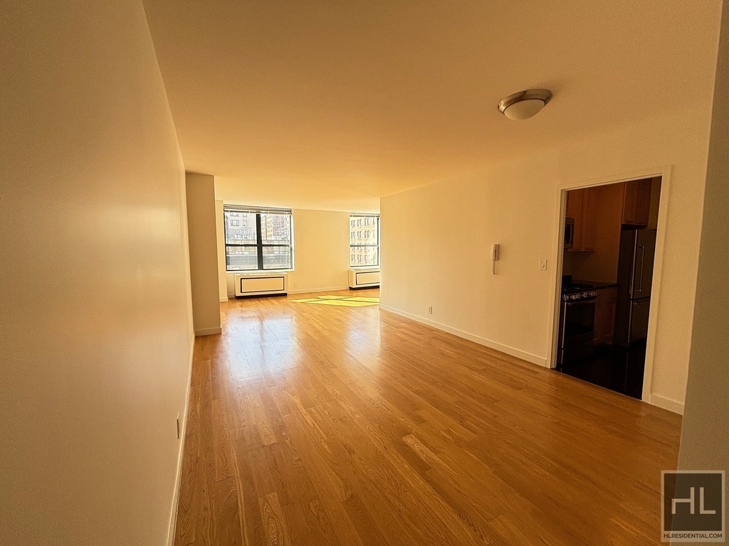 West 87th Street - Photo 0