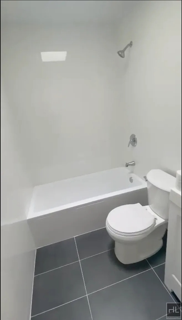 East 96 Street - Photo 12