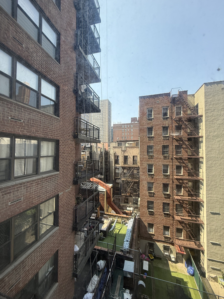 240 East 82nd Street - Photo 3