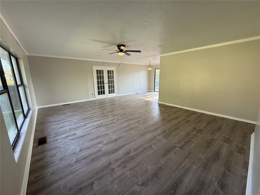 307 S Orange Avenue - Photo 1