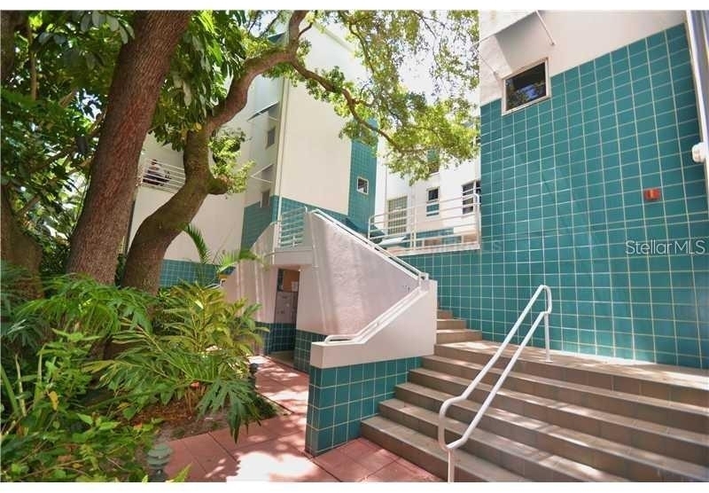 4950 Bayshore Boulevard - Photo 2