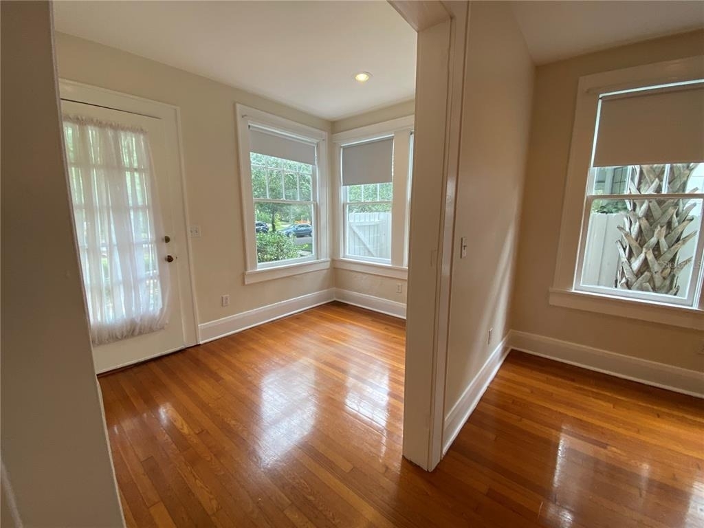 823 S Oregon Avenue - Photo 11