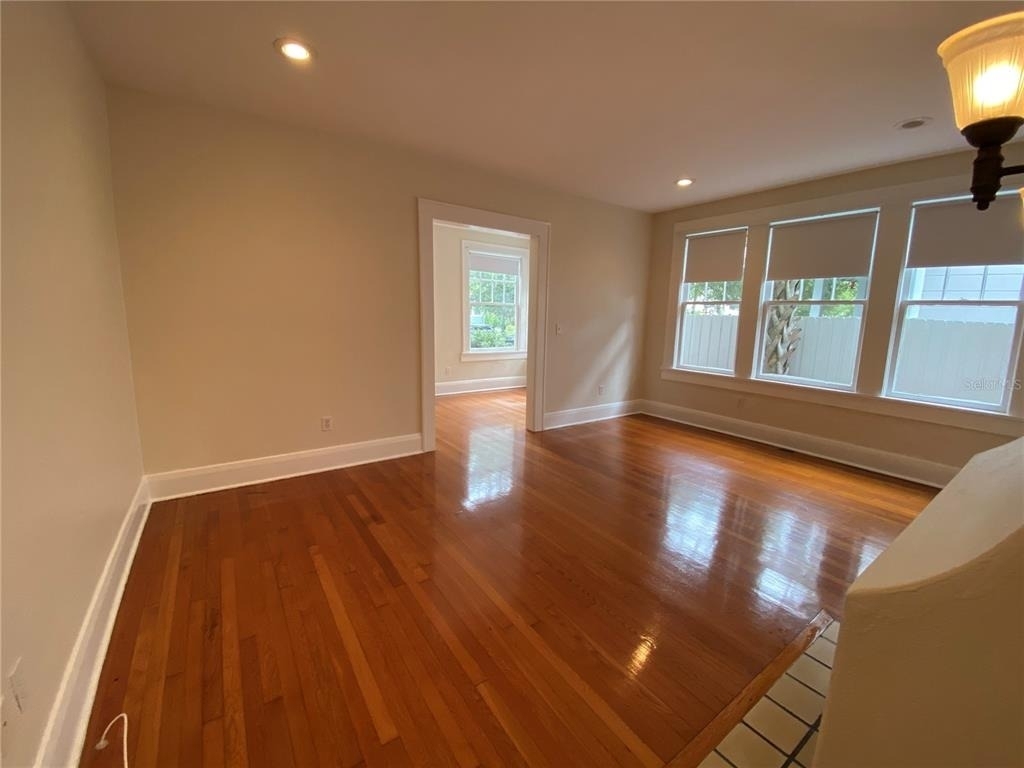 823 S Oregon Avenue - Photo 12