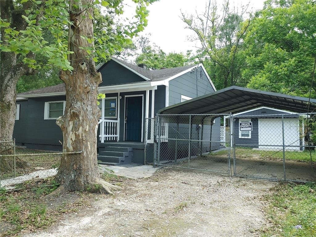 1090 Saint Clair Street - Photo 0