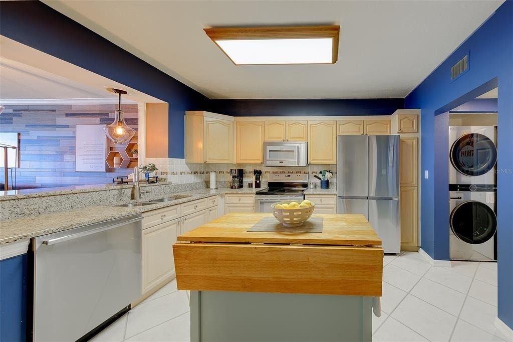 16550 Gulf Boulevard - Photo 7