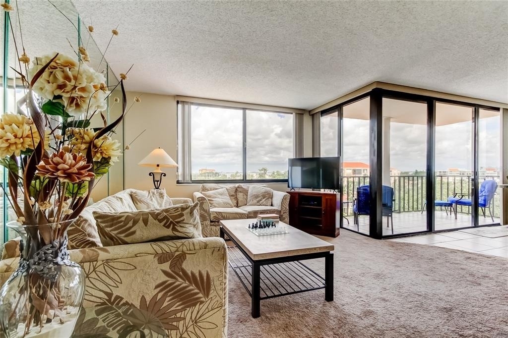 6218 Palma Del Mar Boulevard S - Photo 3