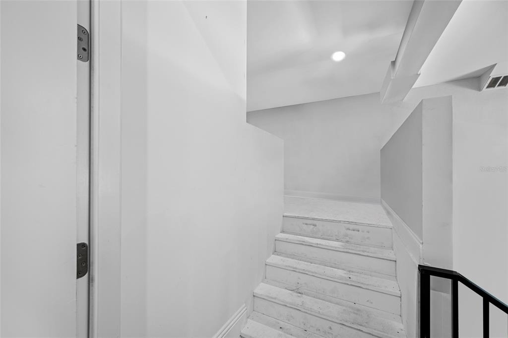 2623 S Parkview Street - Photo 10