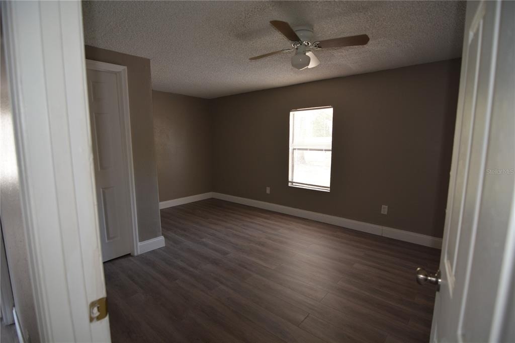 17524 Medley Avenue - Photo 23