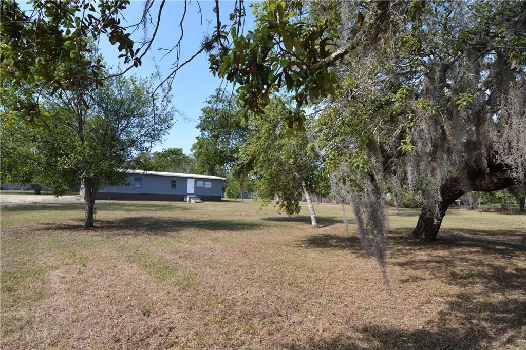 17524 Medley Avenue - Photo 28