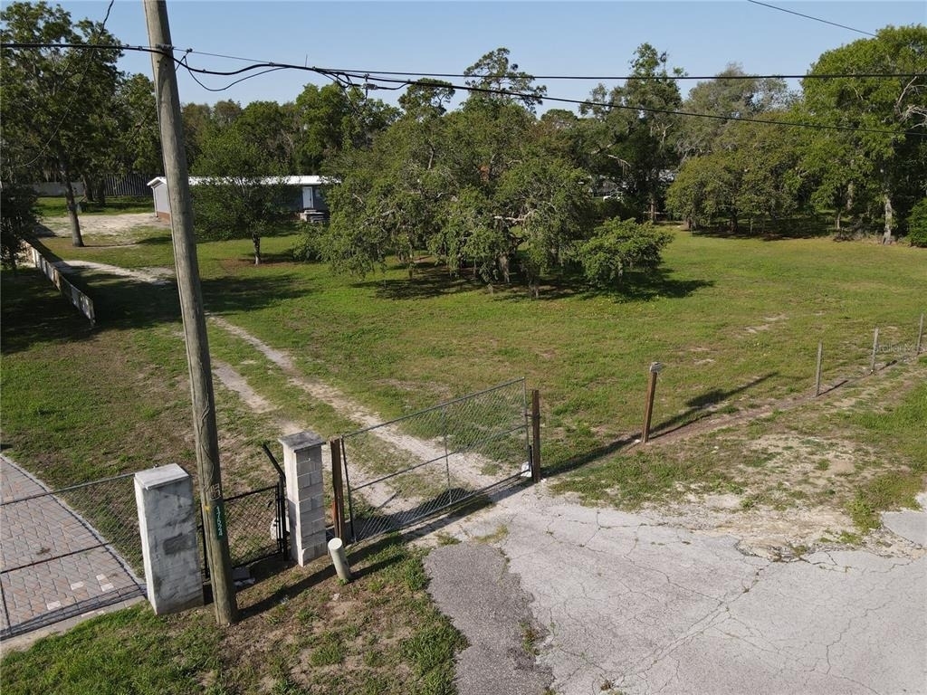 17524 Medley Avenue - Photo 30
