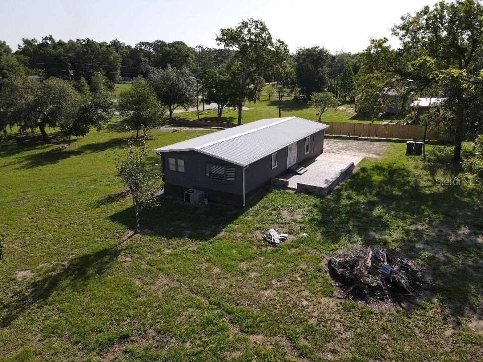 17524 Medley Avenue - Photo 5