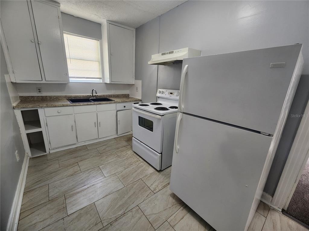 1512 W 31st Street - Photo 1