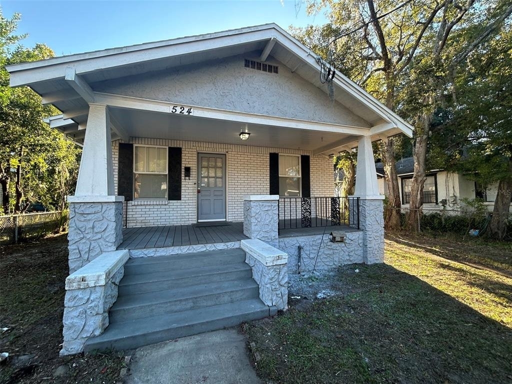 524 Basswood Street - Photo 0