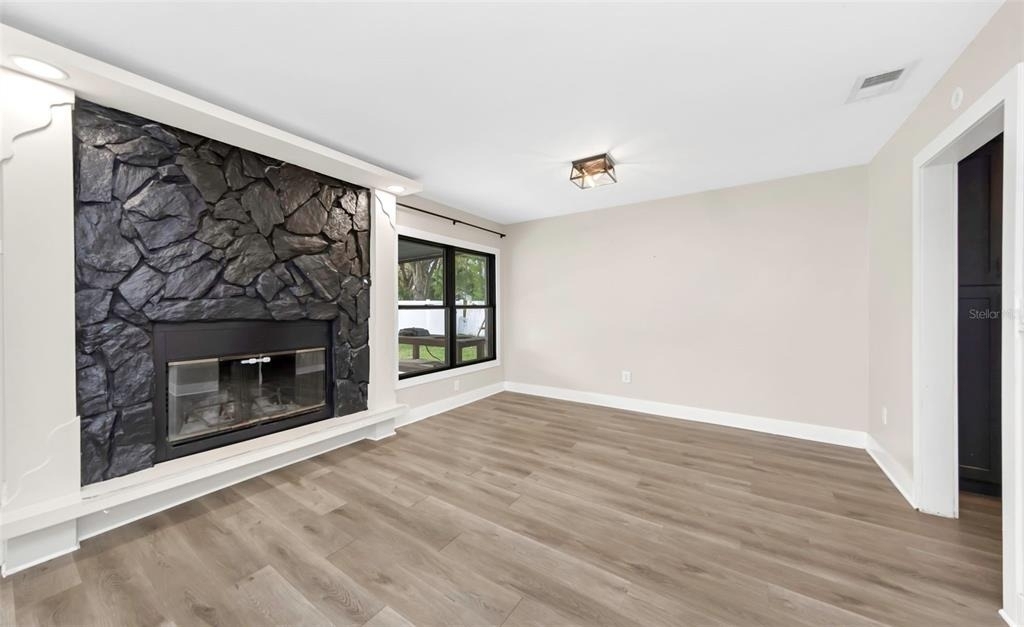 4030 Fieldgreen Place - Photo 9