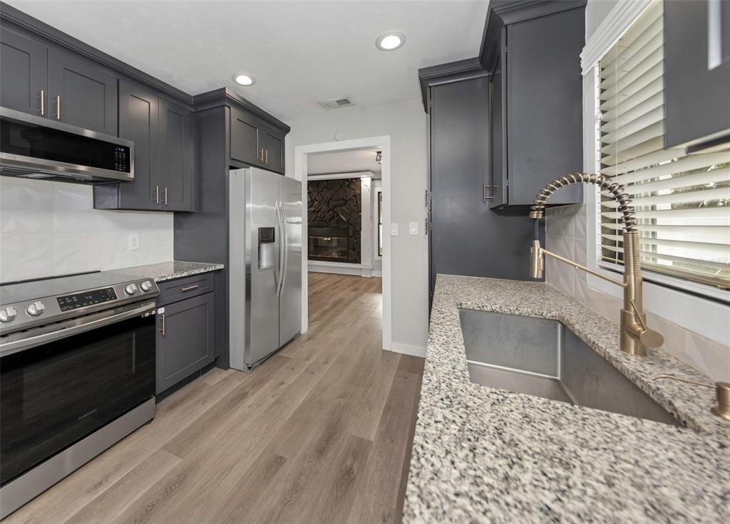 4030 Fieldgreen Place - Photo 18