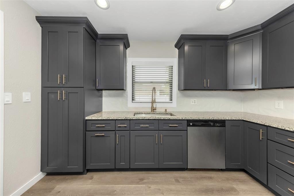 4030 Fieldgreen Place - Photo 15