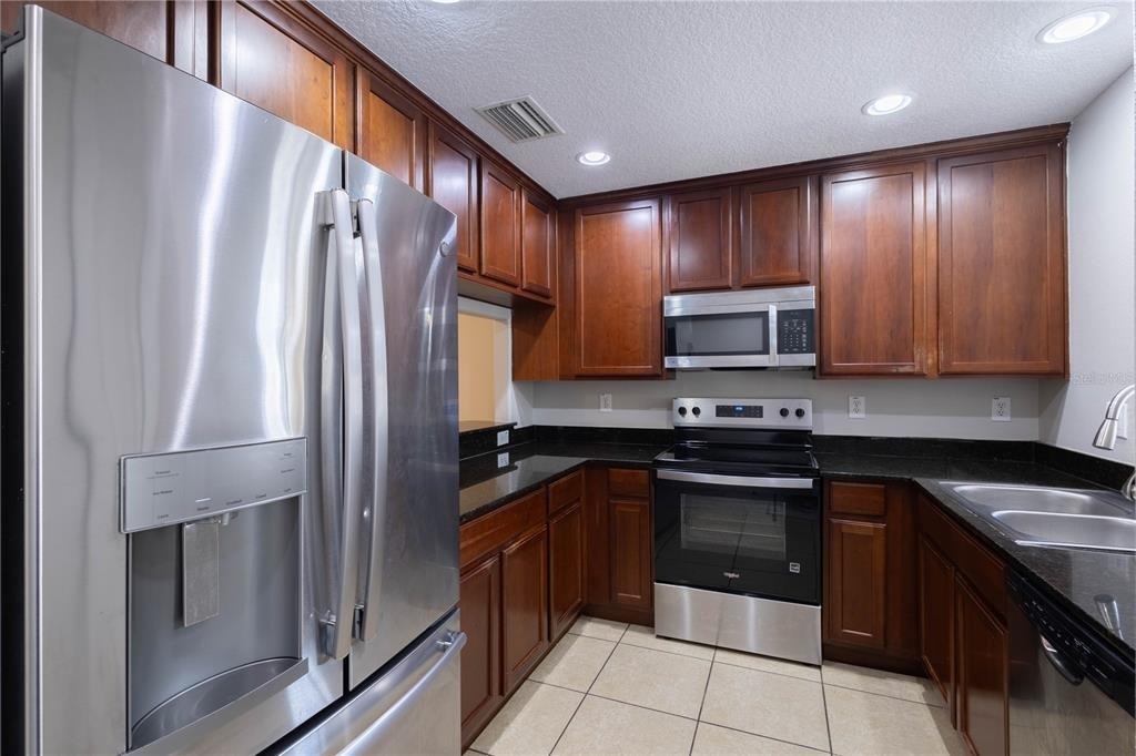 10956 Brickside Court - Photo 8