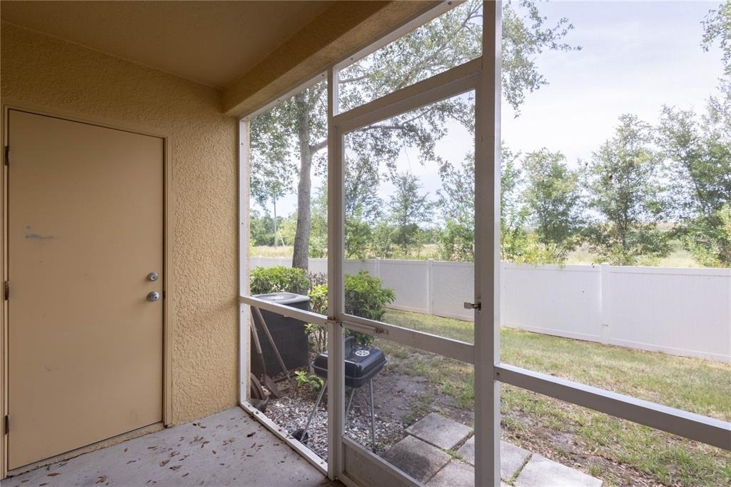 10956 Brickside Court - Photo 16
