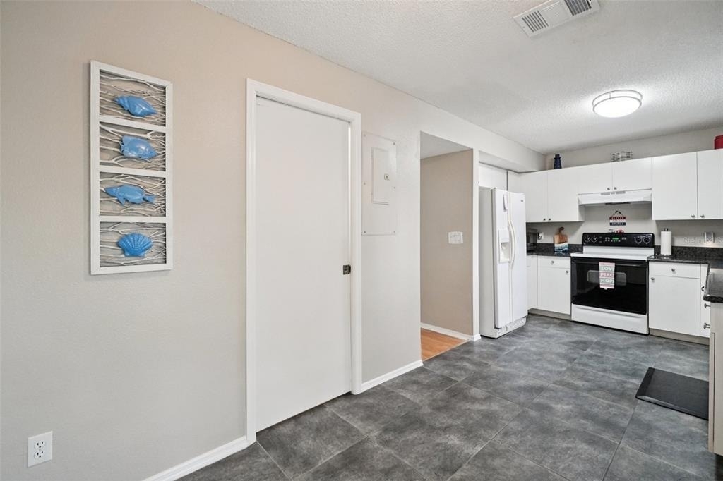 2243 Andover Circle - Photo 14