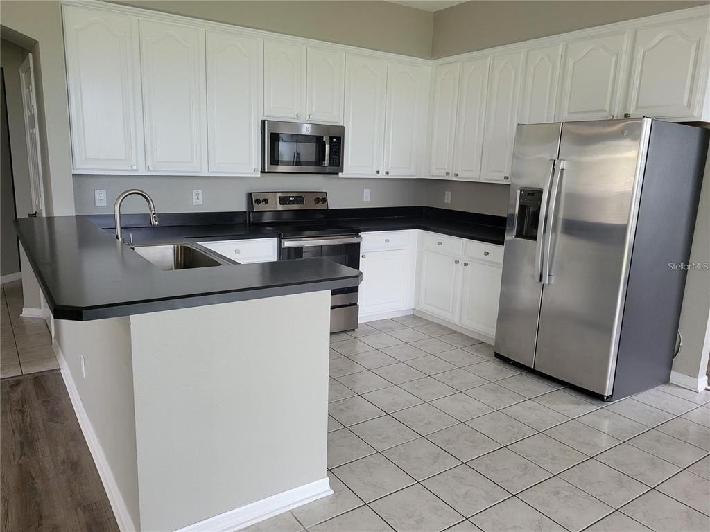 7215 Colonial Lake Drive - Photo 6