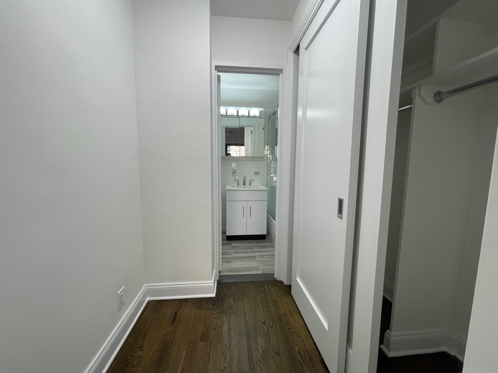 East 56th Street - Photo 3