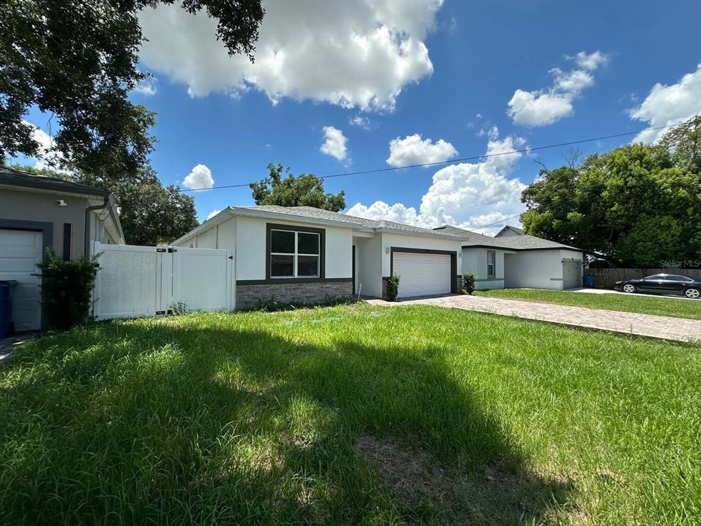117 W Murphy Street - Photo 2