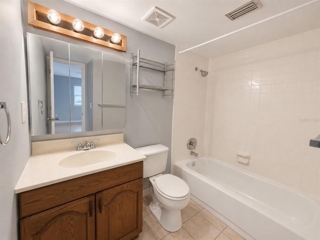 940 Lake Destiny Road - Photo 11