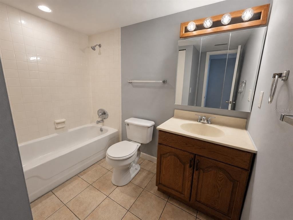 940 Lake Destiny Road - Photo 13