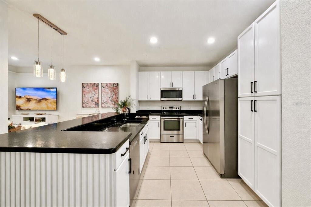 8458 Kelsall Drive - Photo 10