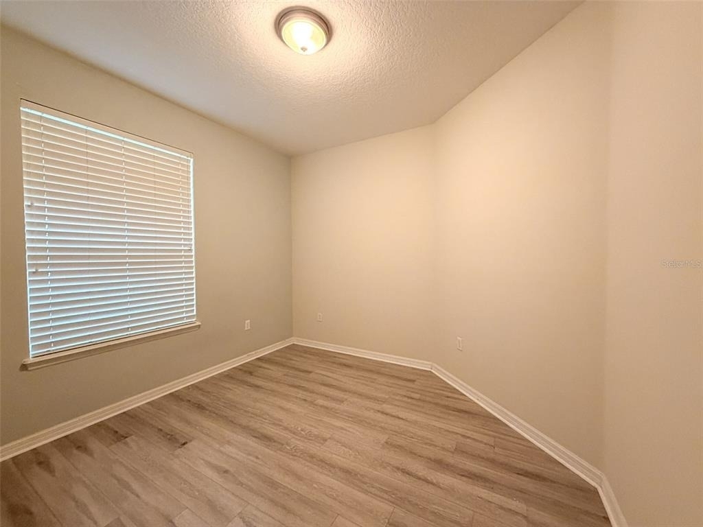 12947 Runswick Avenue - Photo 25