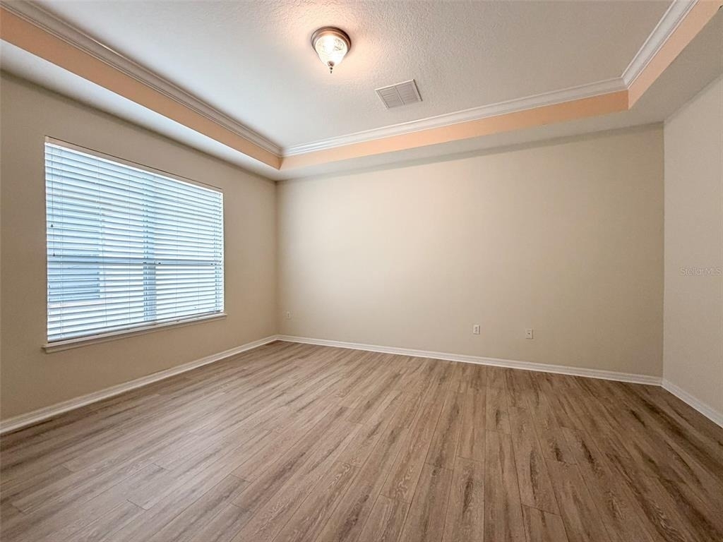12947 Runswick Avenue - Photo 17