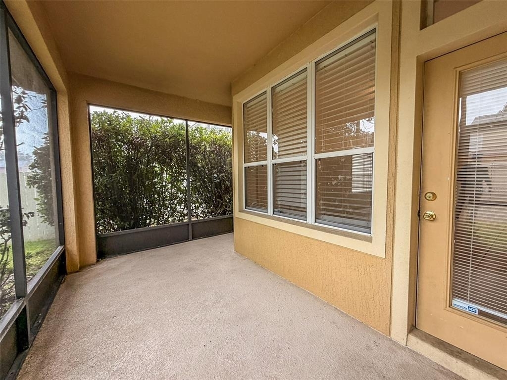 12947 Runswick Avenue - Photo 32