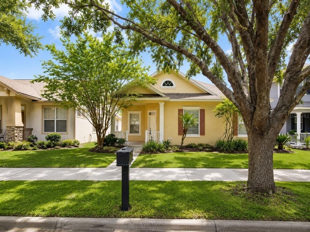 12947 Runswick Avenue - Photo 1