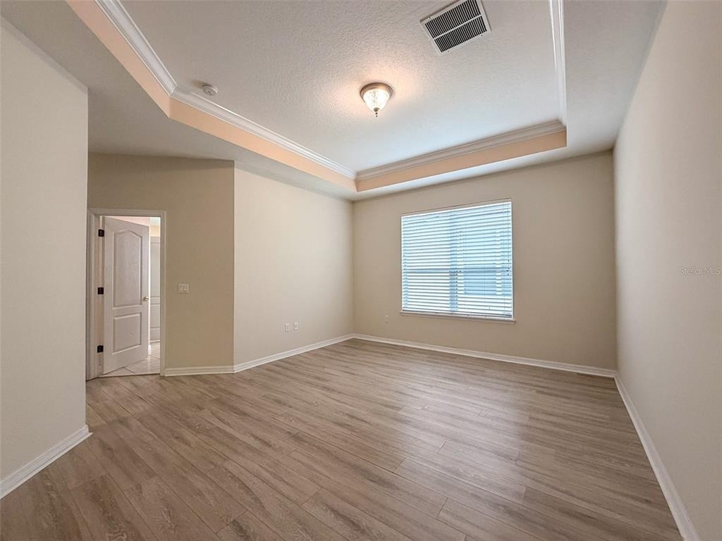 12947 Runswick Avenue - Photo 16