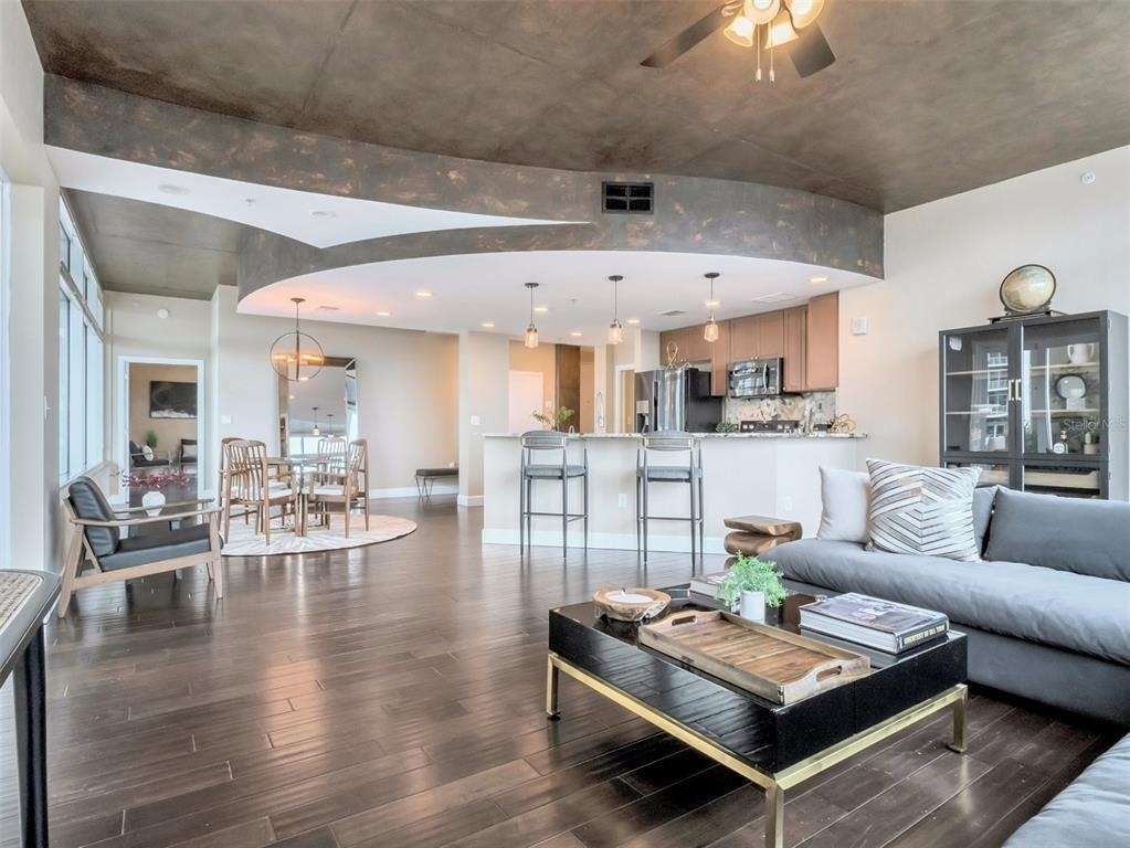 525 E Jackson Street - Photo 14