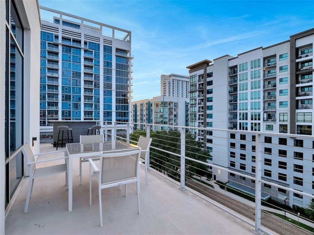 525 E Jackson Street - Photo 41
