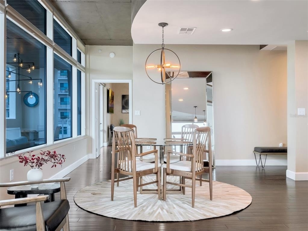 525 E Jackson Street - Photo 12