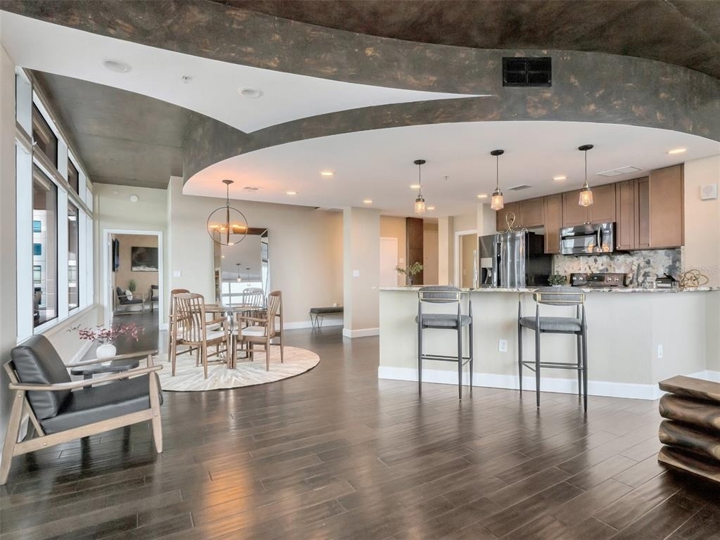 525 E Jackson Street - Photo 15